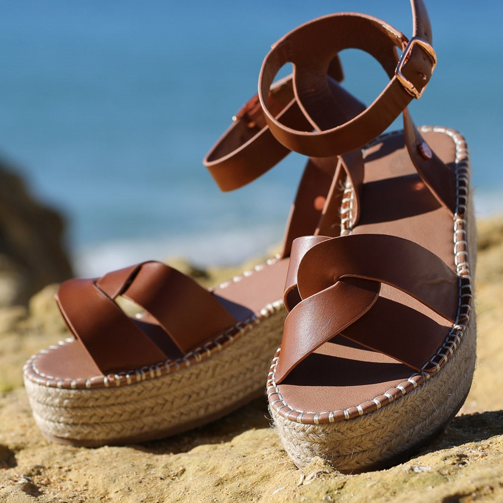 Anika Wedge Tan