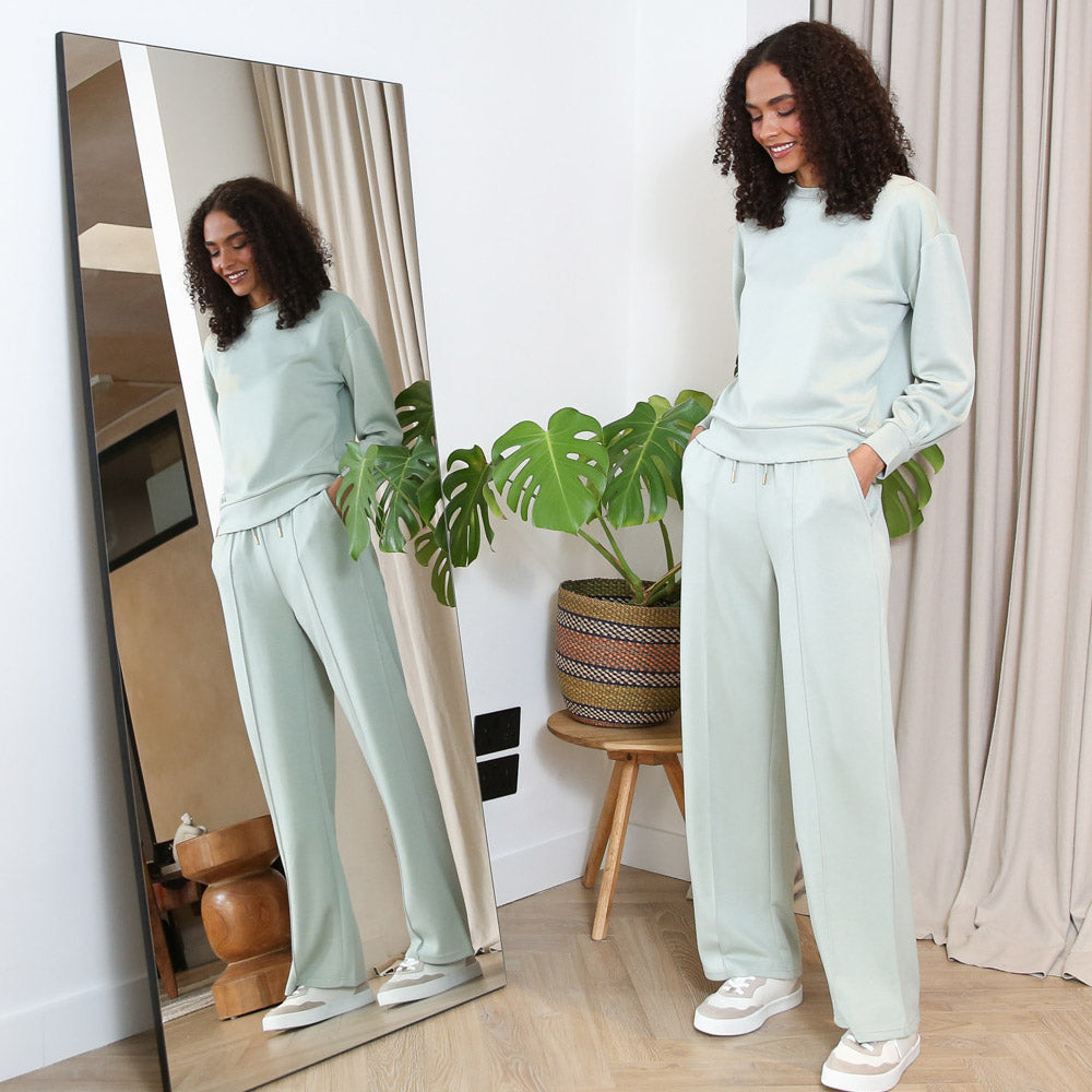 Relax & Renew Amy Jogger Sage