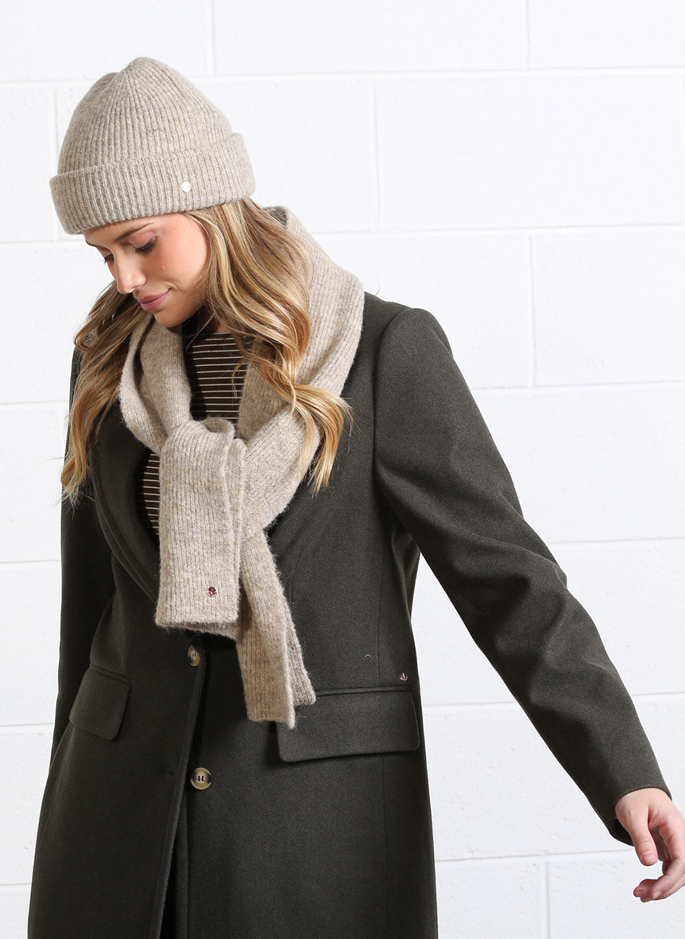 Rant and Rave Kayla Hat and Scarf Biscuit