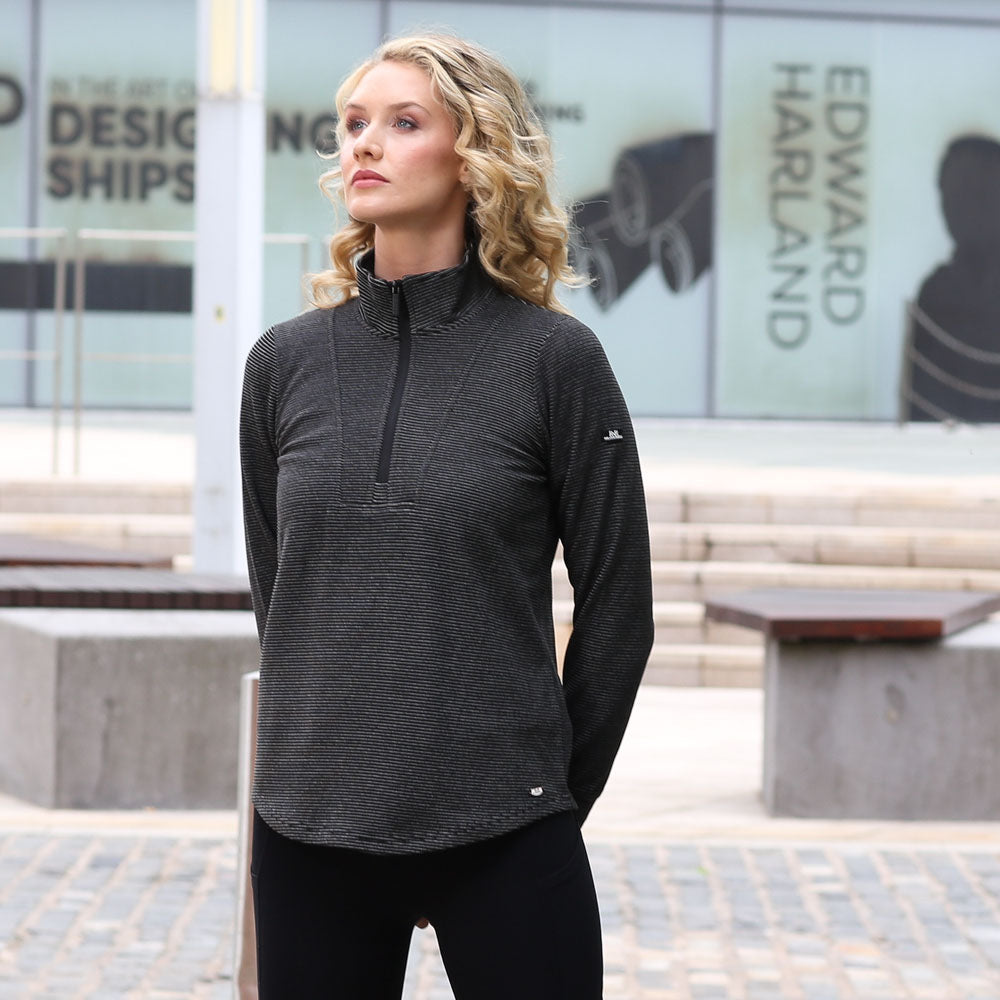 & Kia Half Zip