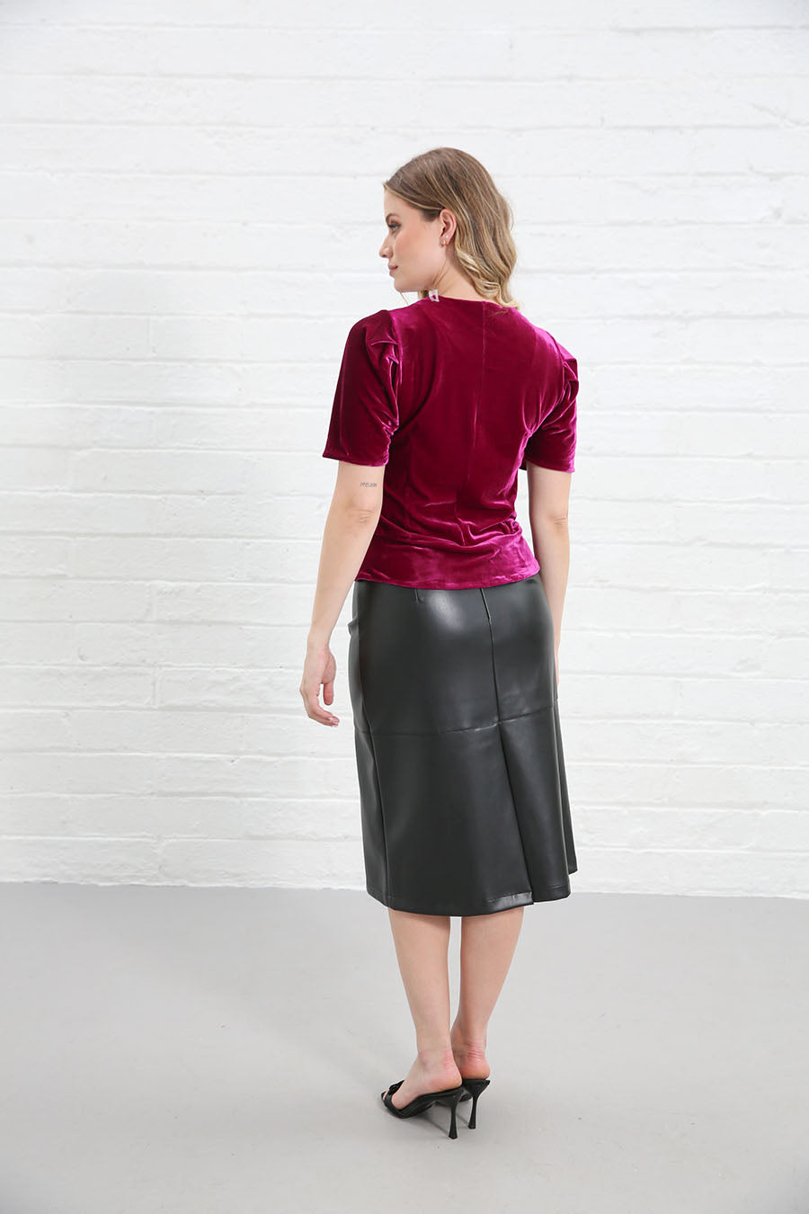 Rant and Rave Matilda Velvet Top Pink