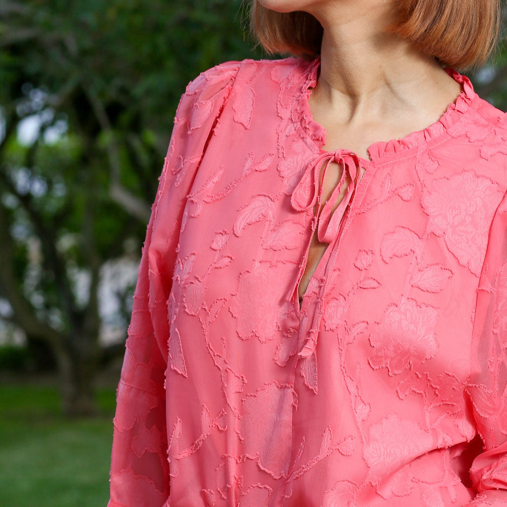Rant and Rave Primrose Top Coral