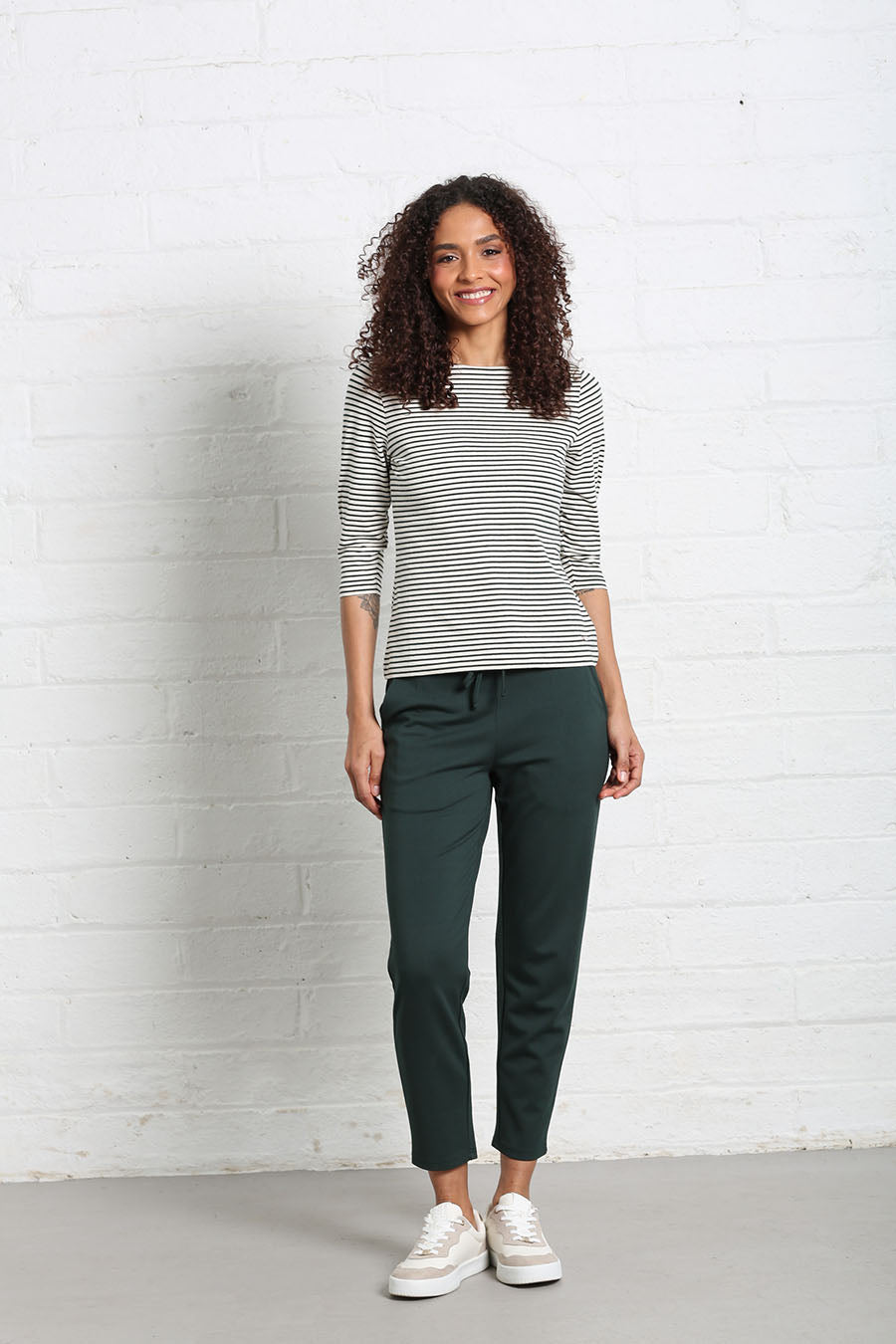 Relax & Renew Peyton Jogger Forest