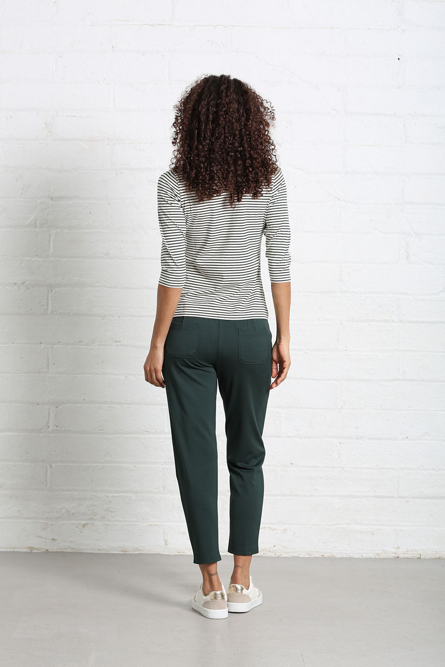 Relax & Renew Peyton Jogger Forest