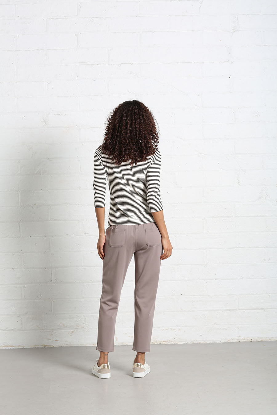 Relax & Renew Peyton Jogger Taupe