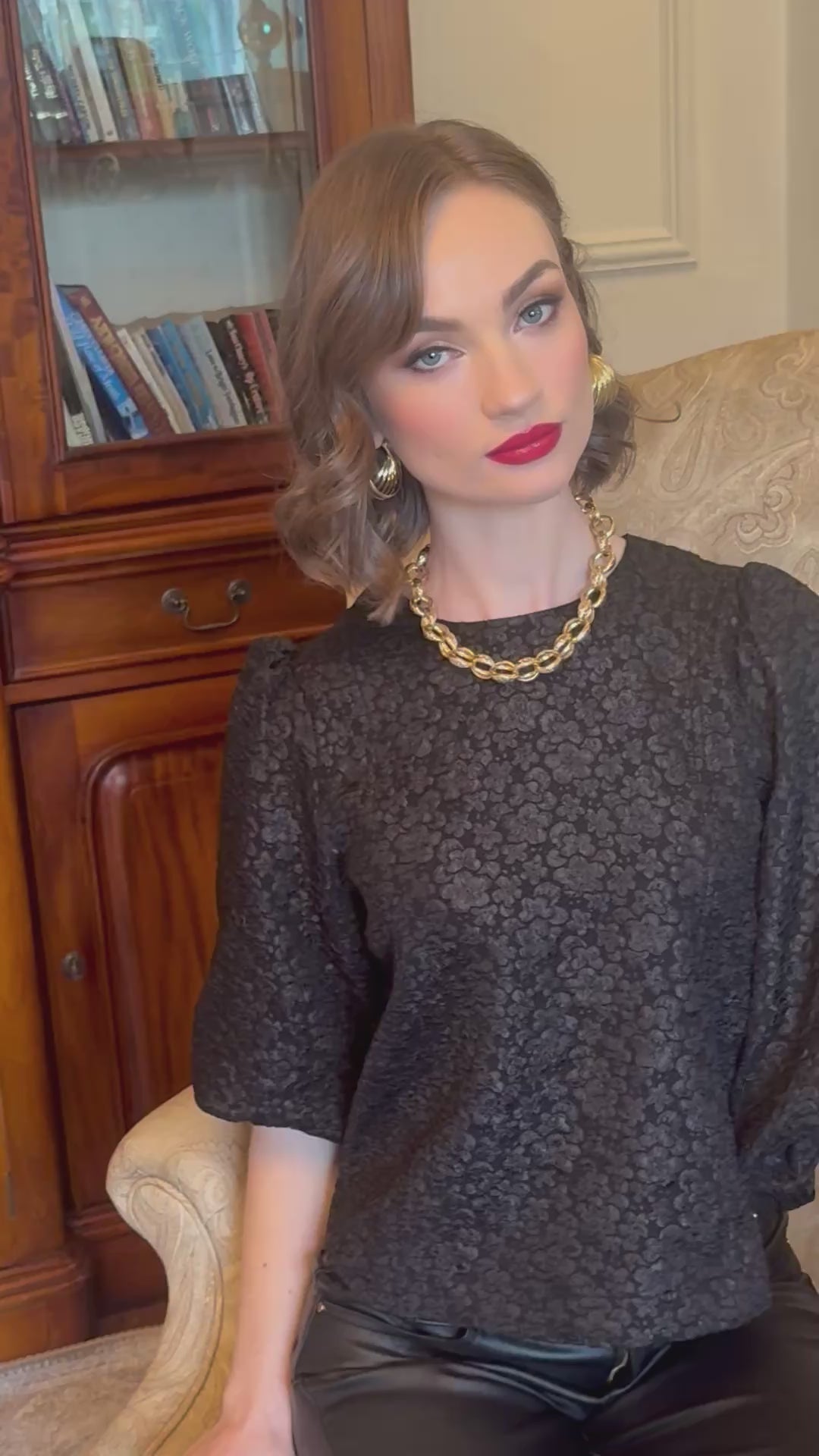 Load video: Rant &amp; Rave Quinn Top Black